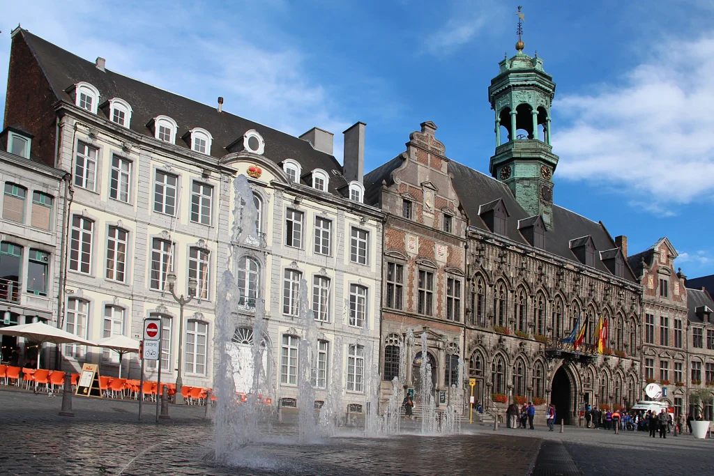 location minibus mons